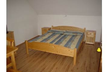 Węgry Privát Zalaegerszeg, Wewnątrz
